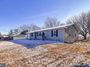 3271 Charmil Dr, Manchester, MD 21102