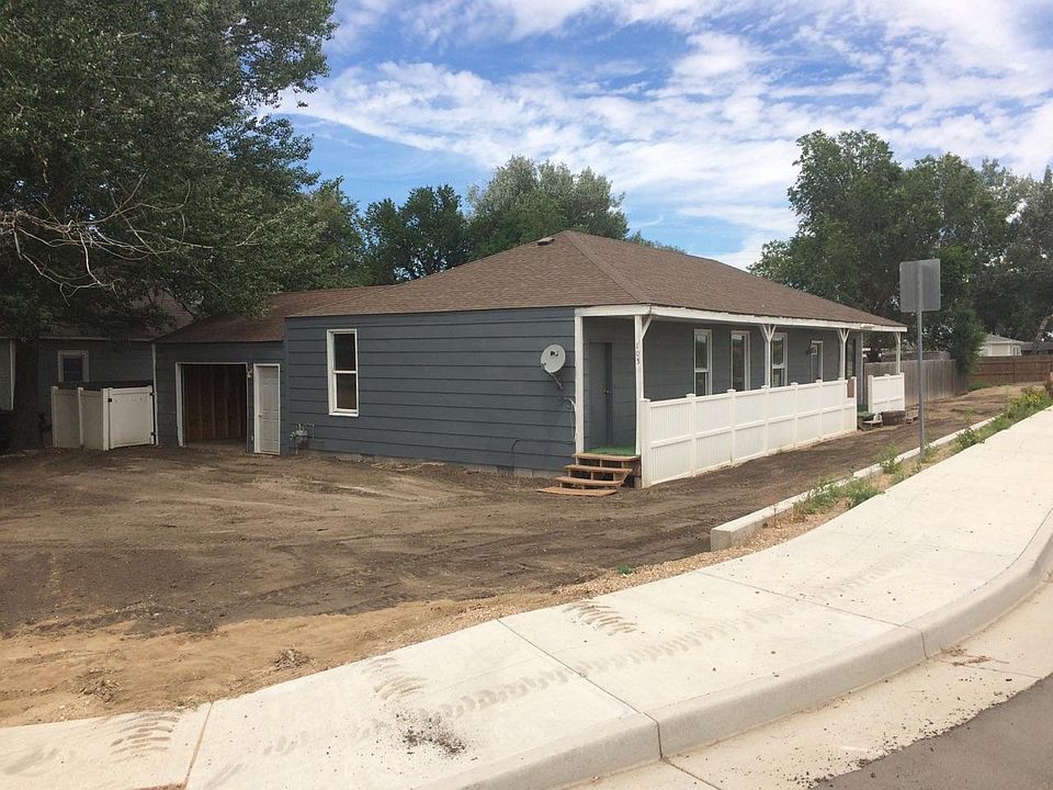 1st image of 105 2nd Ave