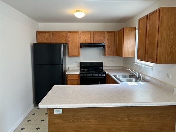 3rd image of 994 N Village Dr Unit 2