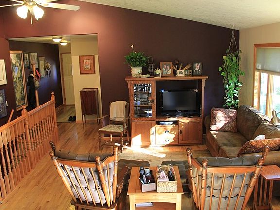 5th image of 3321 Wild Rose Ln