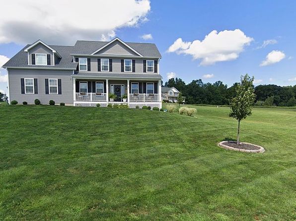 64 Fox Hill Run Rock