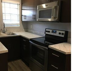 1001 Douglass Ave APT 2, West Palm Beach, FL 33401