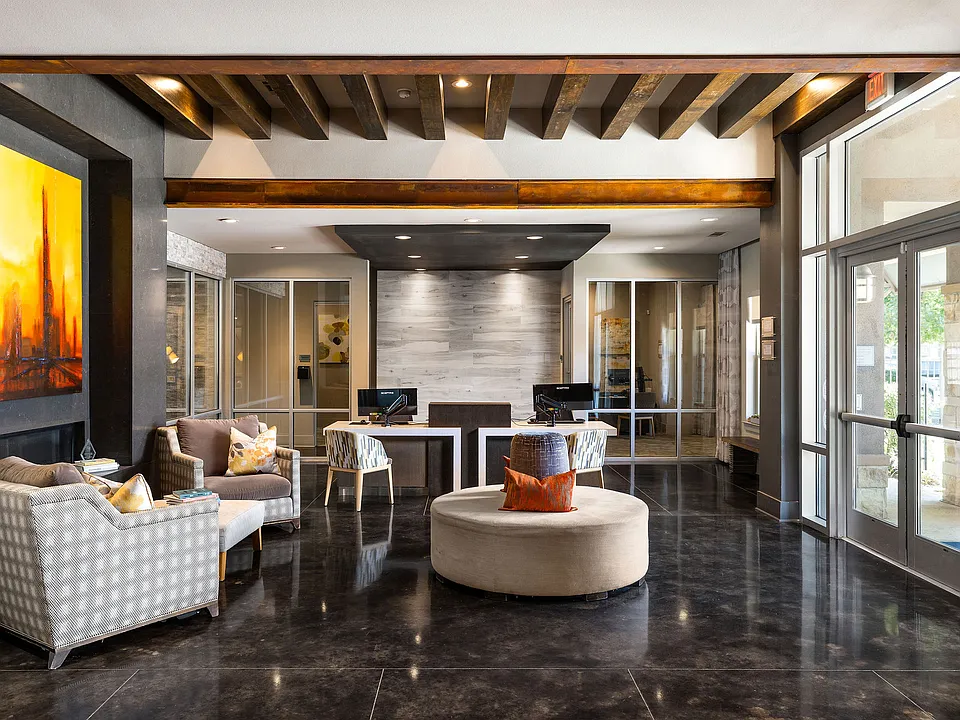 Welcoming Leasing Office
