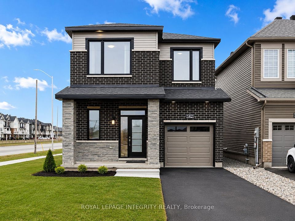1st image of 142 Shallow Pond Pl E