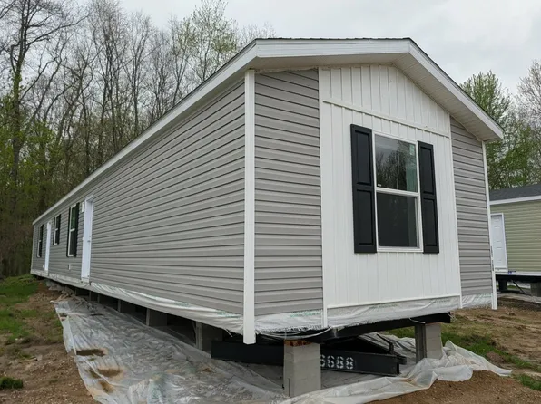 1348 Grove Ave #108, Jackson, MI 49201