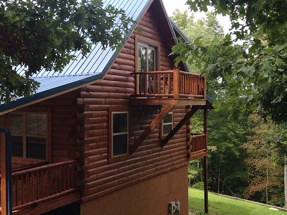 2nd image of 11 Persimmon Ln