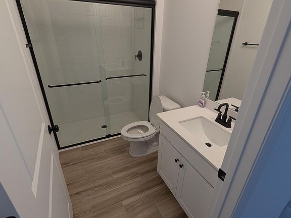 4th image of 559 Oldenberg St SW #Adu