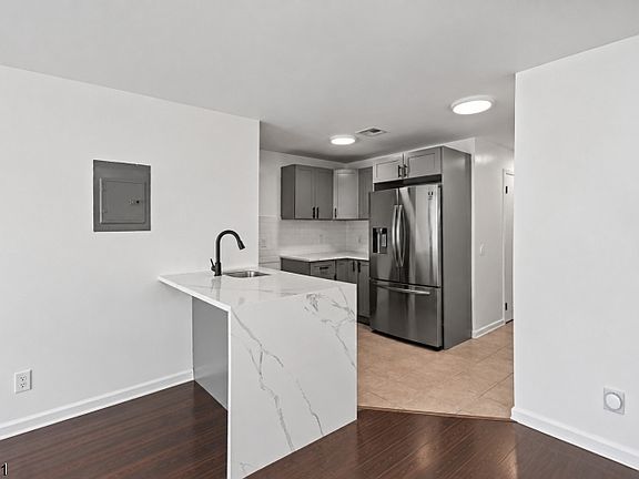 5th image of 700 4th Ave