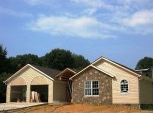 122 Fire Hall Rd, Fall Branch, TN 37656