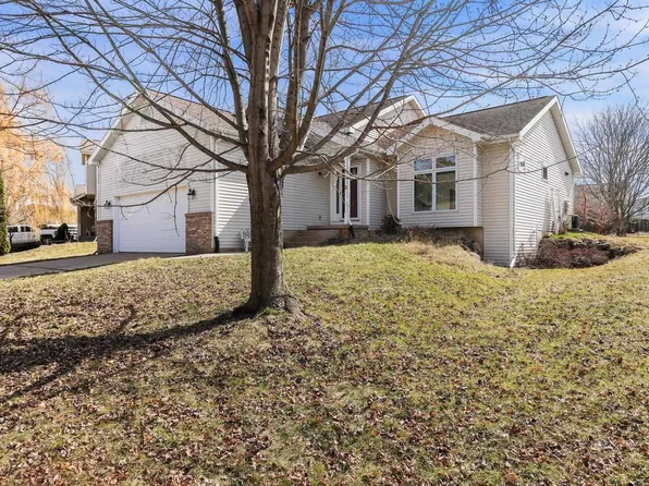 5511 Sparkle Stone Crescent, Fitchburg, WI 53711