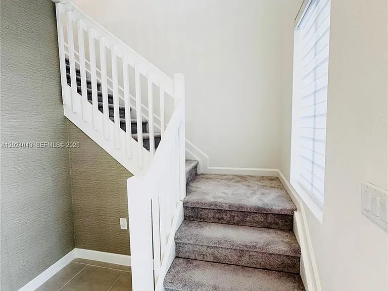 663 SE 13th Street Cir — Photo 8