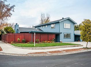 520 Roxbury Way, Belmont, CA 94002