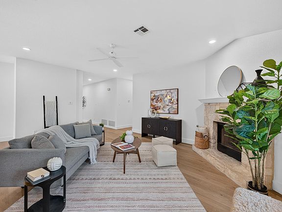 5th image of 5706 Pecanwood Ln