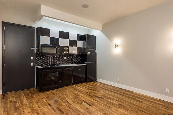 Rented by Nooklyn NYC LLC | media 20