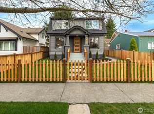 949 S Ridgewood Ave, Tacoma, WA 98405