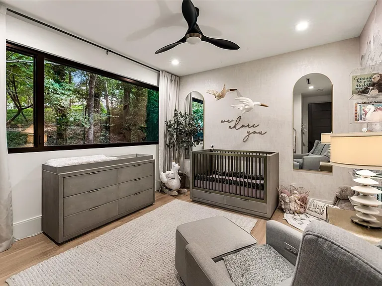 4280 Shorecrest Dr — Photo 16