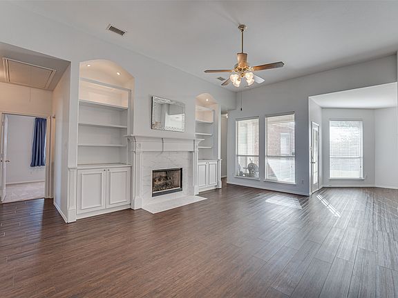 3rd image of 316 Mimosa Dr