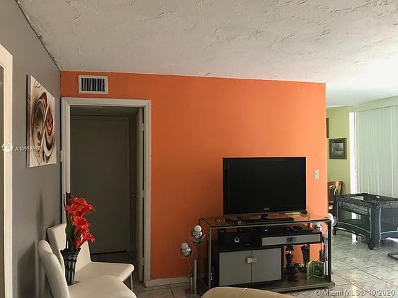 3rd image of 9440 Fontainebleau Blvd APT 211