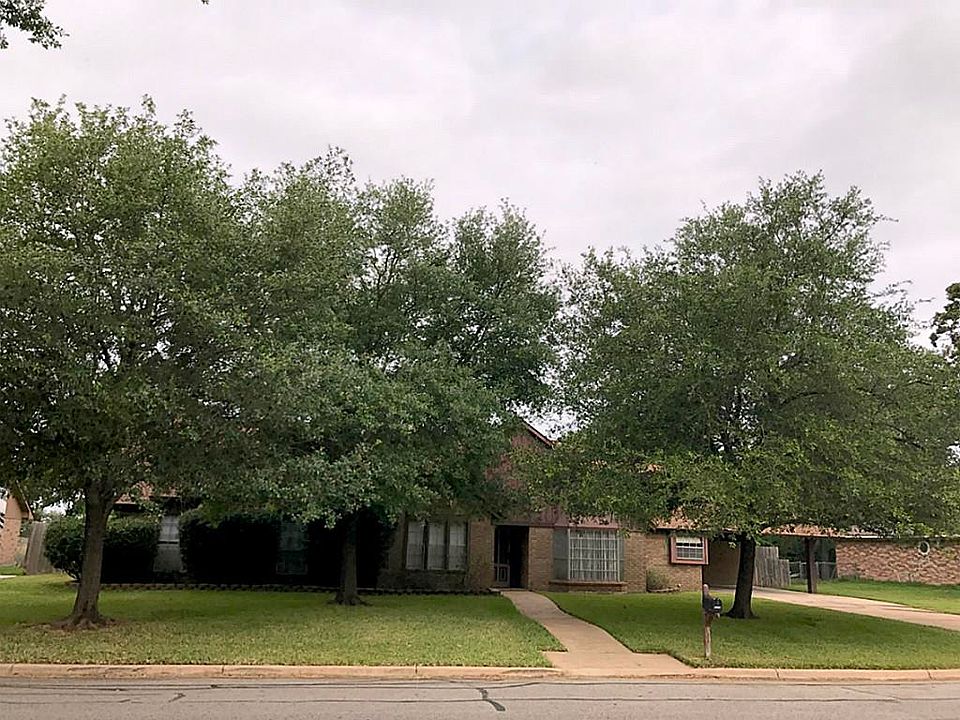 1st image of 1564 Bell Oaks Dr