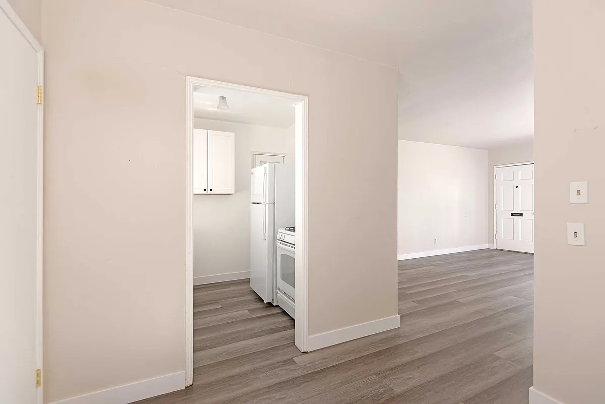 Building Photo - 4367 Illinois St #4367