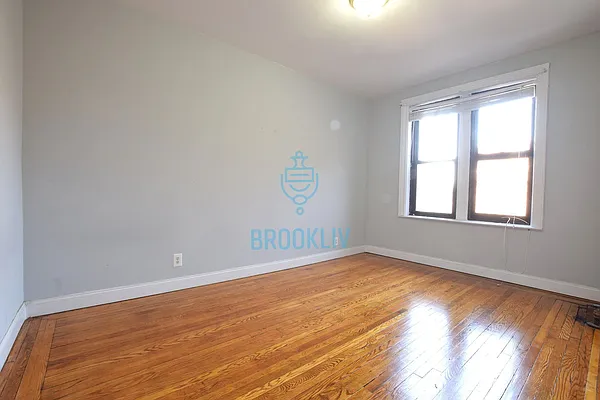 Rented by null | media 5