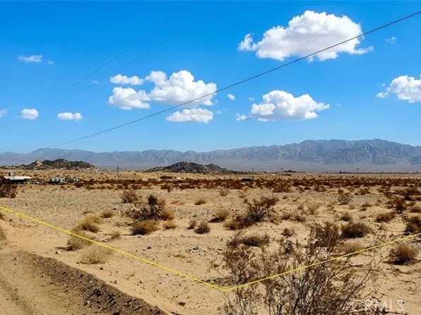 4301 Nevada Trl, Twentynine Palms, CA 92277