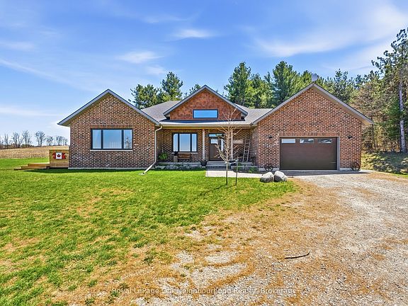 4th image of 63 Hansen Rd
