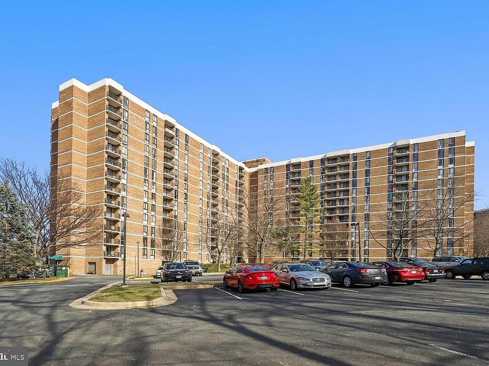 1st image of 2300 Pimmit Dr APT 1218