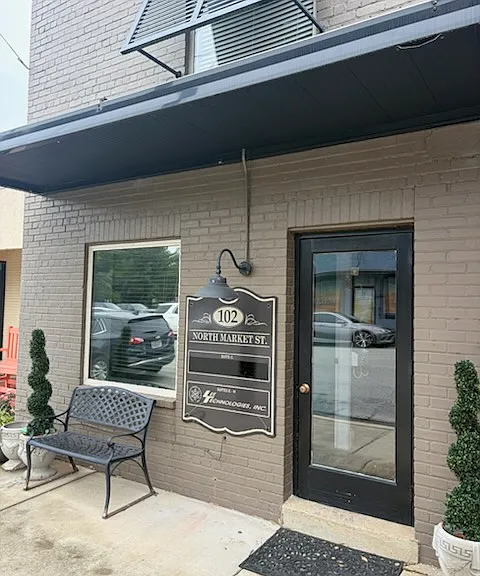 102 N Market St #C — Photo 2