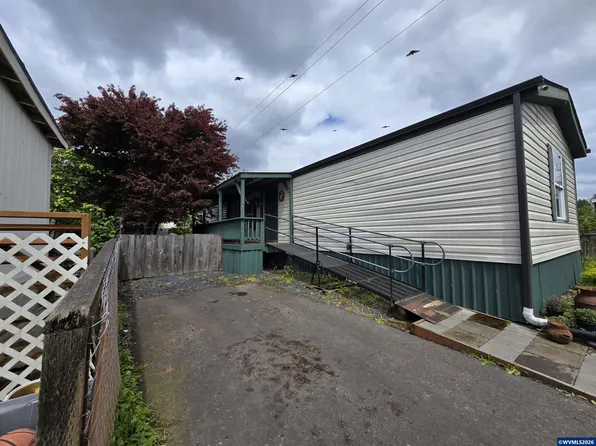 1530 Tamarack St Unit 56, Sweet Home, OR 97386