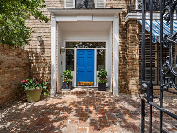 4876 Post Oak Timber Dr, Houston, TX 77056