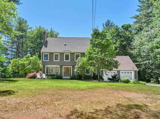 1 Turkey Ridge Rd, Newmarket, NH 03857