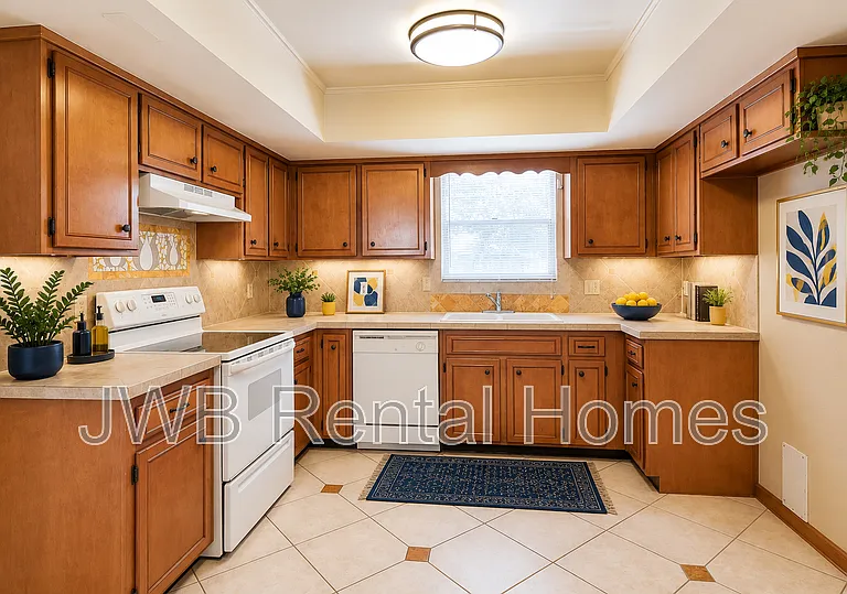 4863 Latimer Rd S — Photo 3