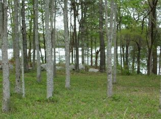 8 Woods Lake Rd #8, Decherd, TN 37324