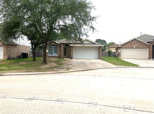 5106 Natasha Run Ln, Houston, TX 77066