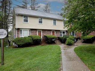 2 Pinebrook Ln UNIT 2, South Easton, MA 02375