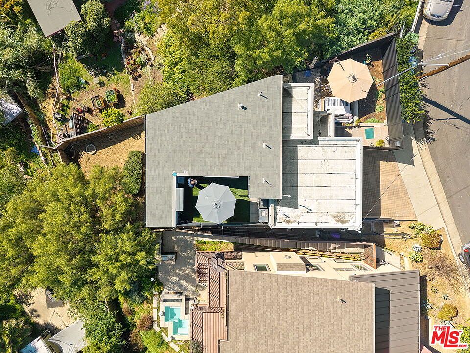 1st image of 2074 Cerro Gordo St