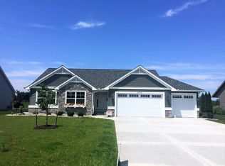 2513 Amelith Rd, Bay City, MI 48706