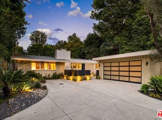 3376 Mandeville Canyon Rd, Los Angeles, CA 90049