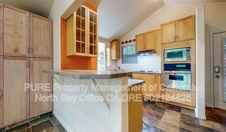 17475 Summit Ave #A — Photo 8