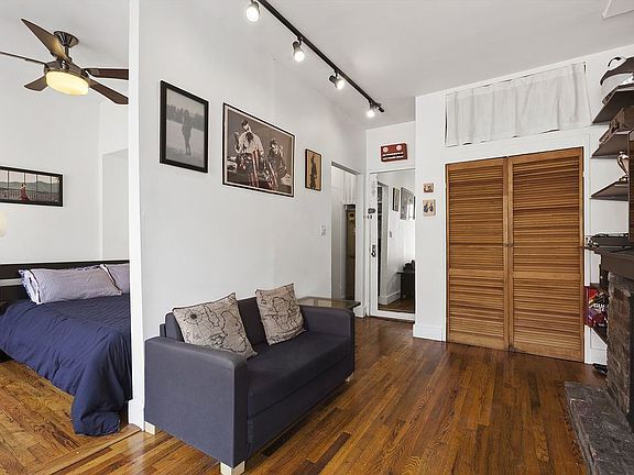 3rd image of 310 W 18th St APT 4A