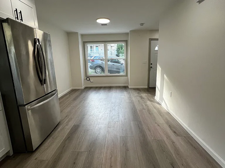 36 N 7th St #1 — Photo 3