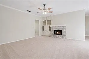3 bed, 2035 sqft, $2,650 — Photo 2