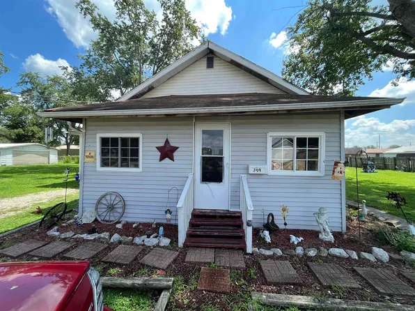 309 E Maple St, Petersburg, IN 47567