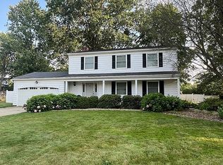 2718 Sun Valley Cir, Akron, OH