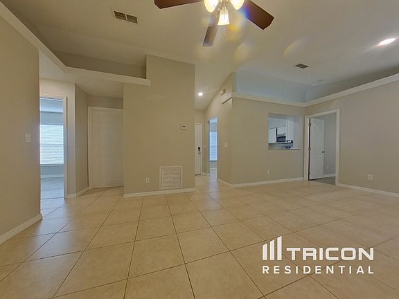 4th image of 12008 Woodglen Cir