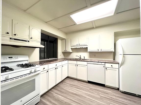 5th image of 1515 E 9th Ave APT 1