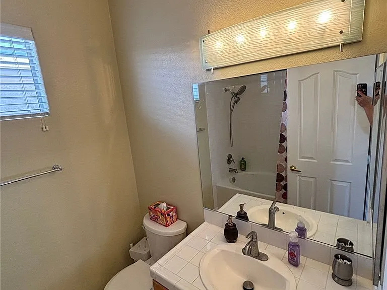 7909 Constantinople Ave — Photo 32
