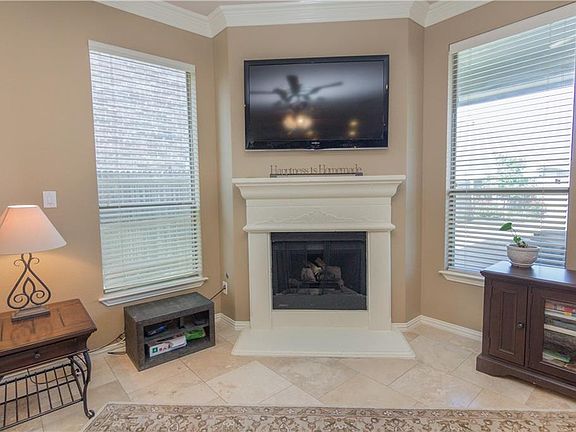 4th image of 1016 Bell Oak Dr
