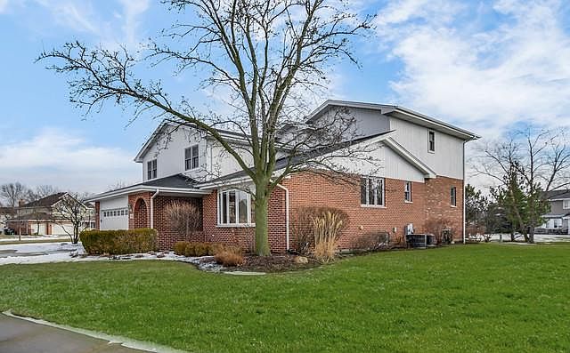 1st image of 17625 Lilac Ln